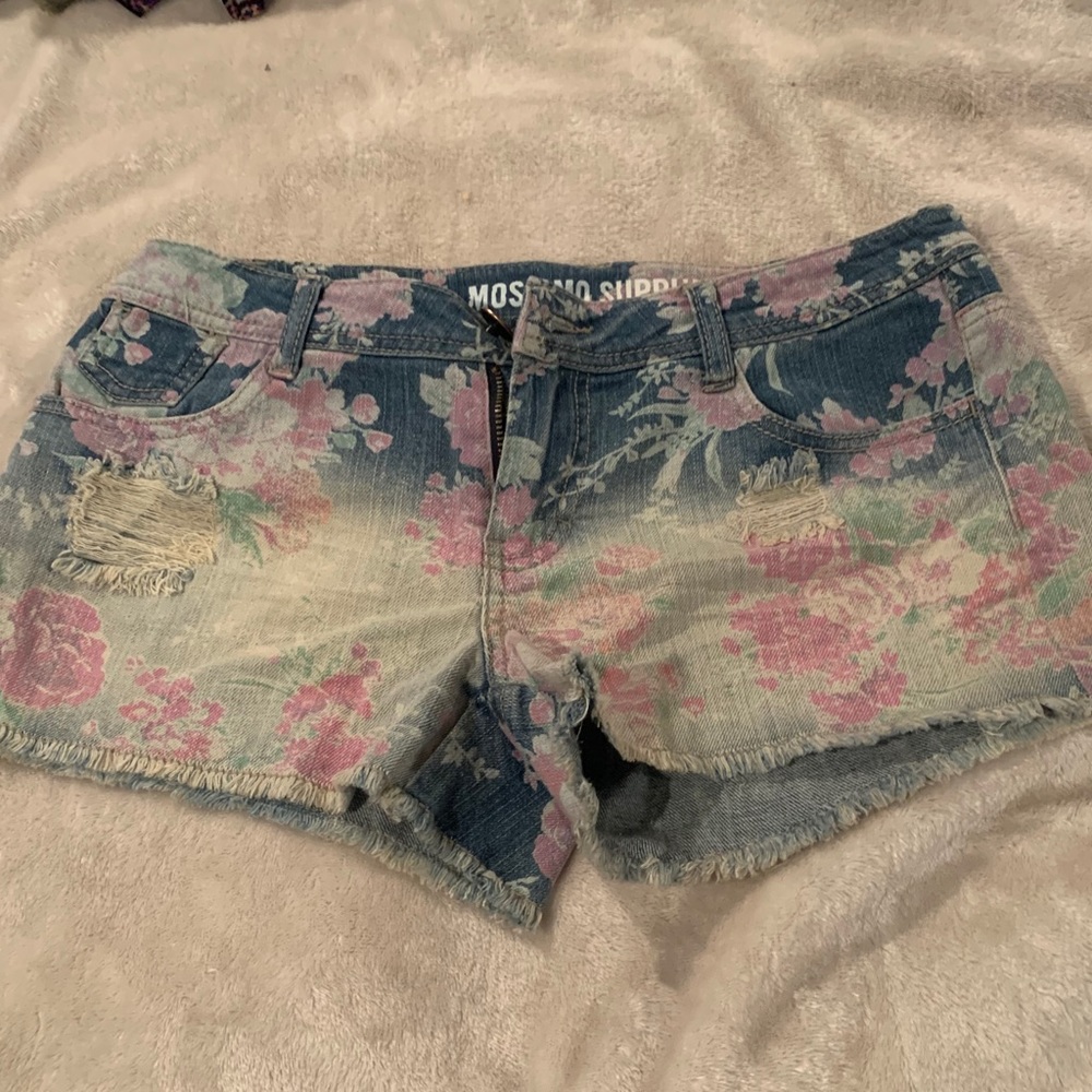 Mossimo floral shorts